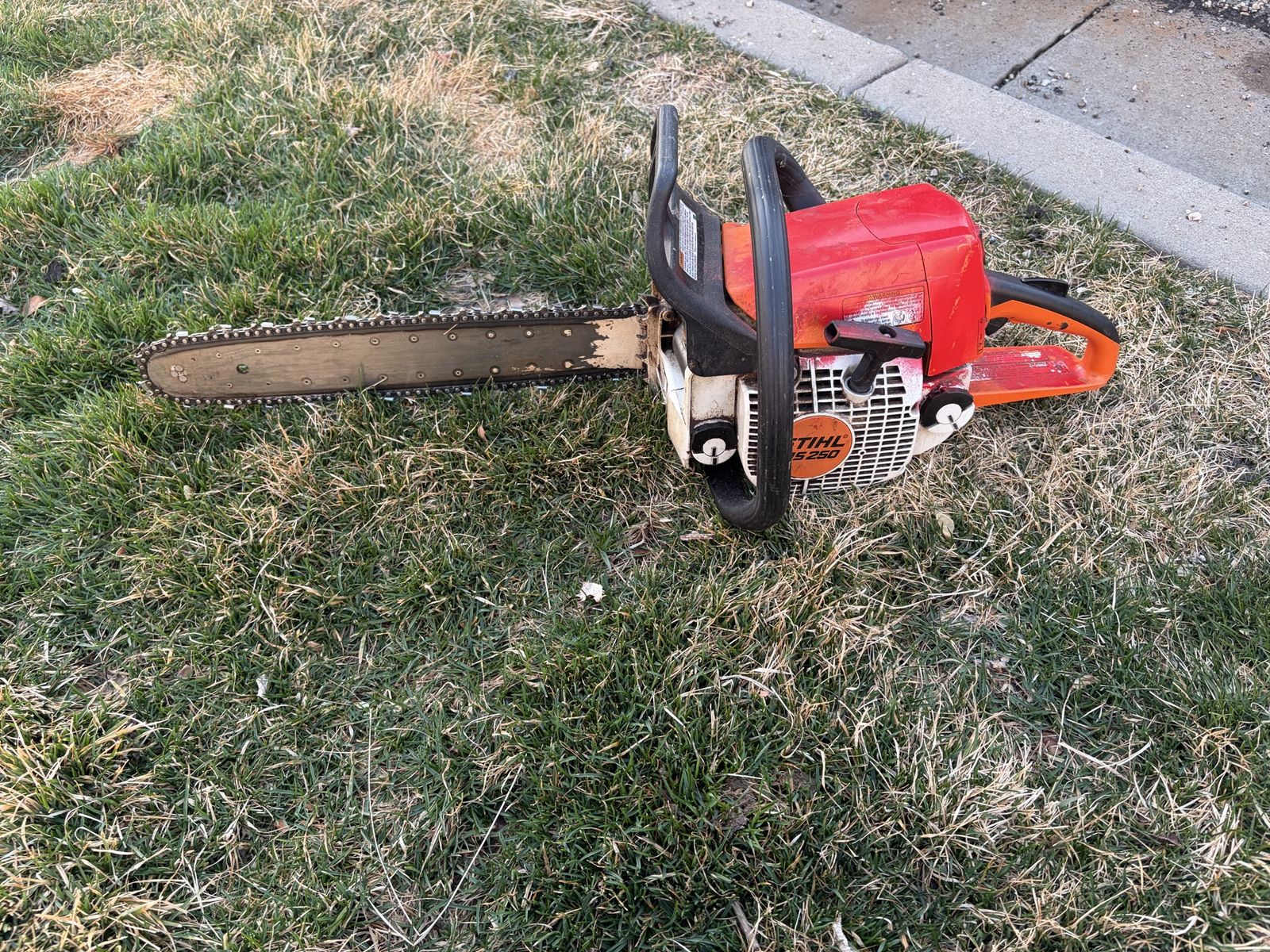 Stihl MS 250 Gas Powered Chainsaw