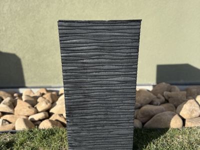 Celestine Medium Planter (with drainage holes)