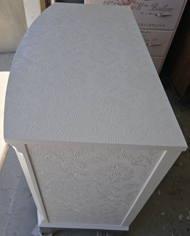 Main image 12