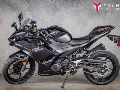 2026 Kawasaki Ninja® 500 ABS Metallic Flat Spark Black