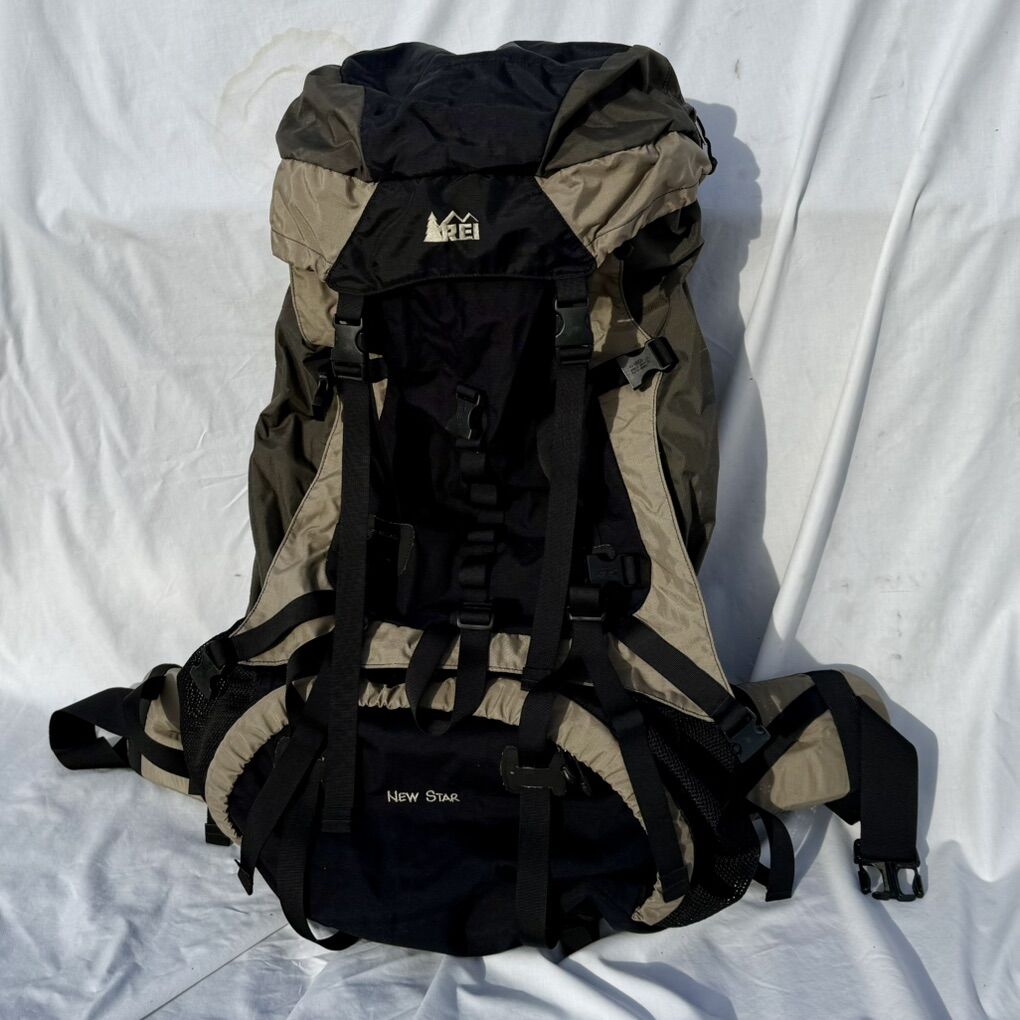 REI Traverse New Star Hiking Backpacking Backpack