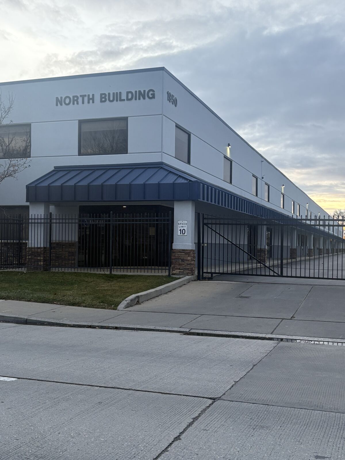 Industrial Condo In Ideal Location I-15 & I-80