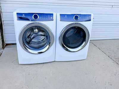 Electrolux Washer And Electric Dryer Set