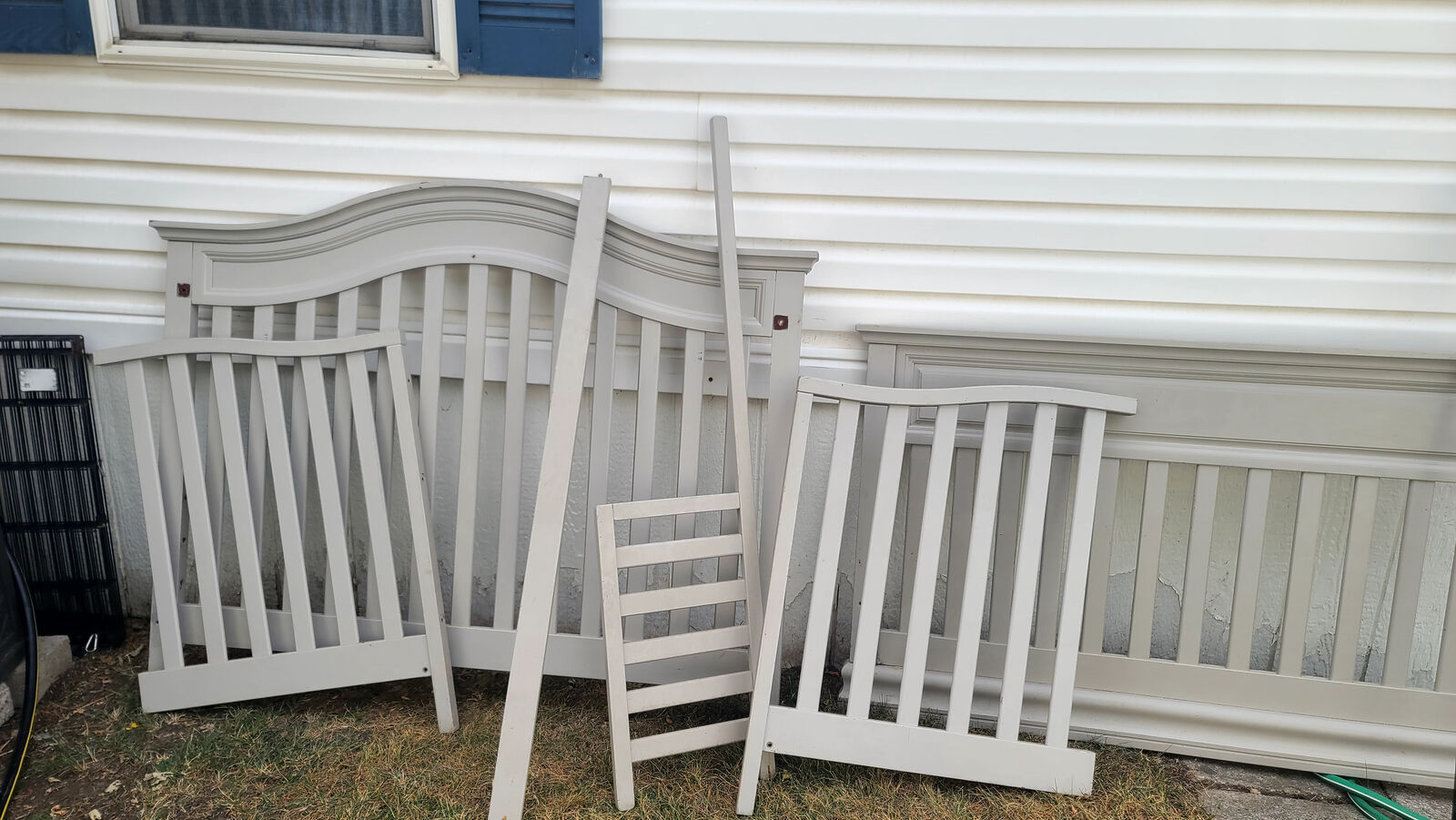 4 in 1 Convertible Crib