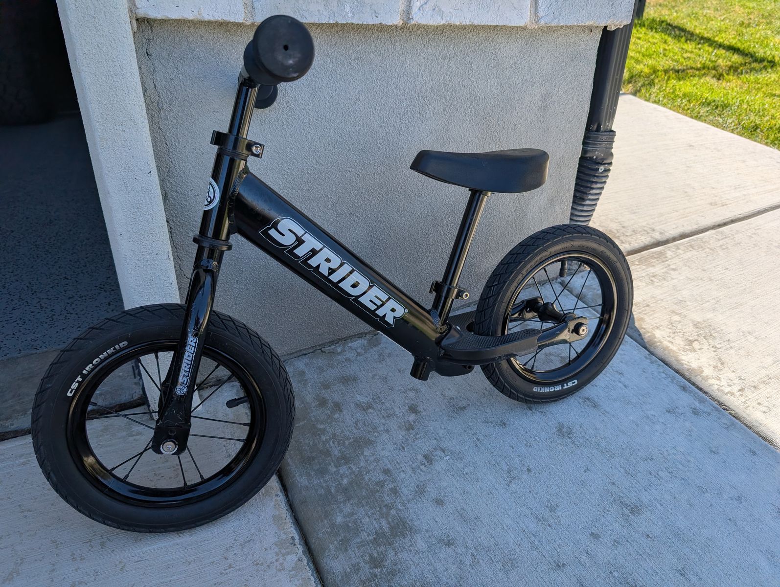 Strider Pro 12" (w/ upgraded wheels and tires)