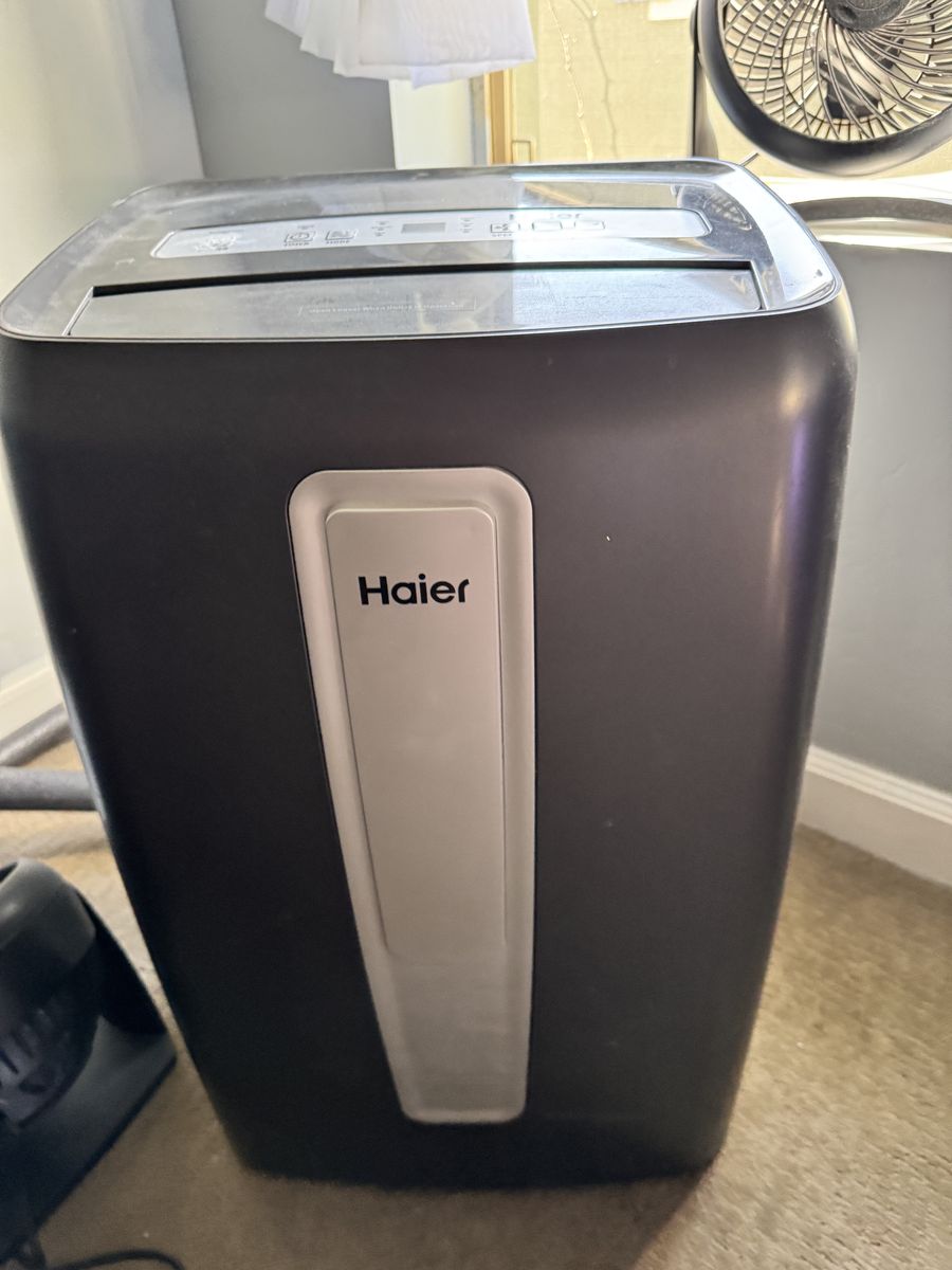Haier QPCA12NXQEN1 Portable Air Conditioner - 11,500 BTU/hr Cooling, Dehumidifier, 115V