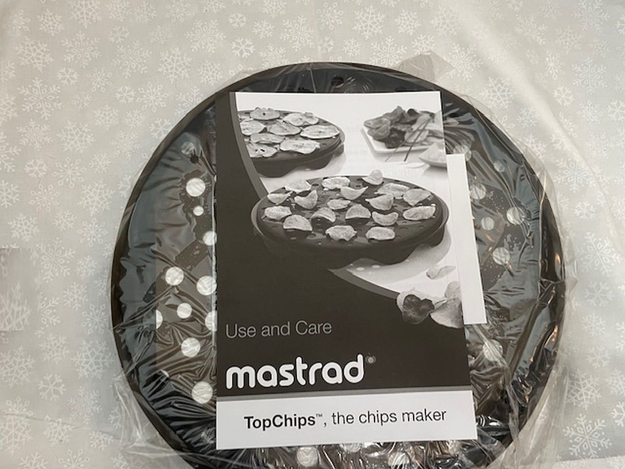 Top Potato, Veggies and Fruit Chips Maker - Mastrad Set of 2 Interlocking Silicone Chip Trays