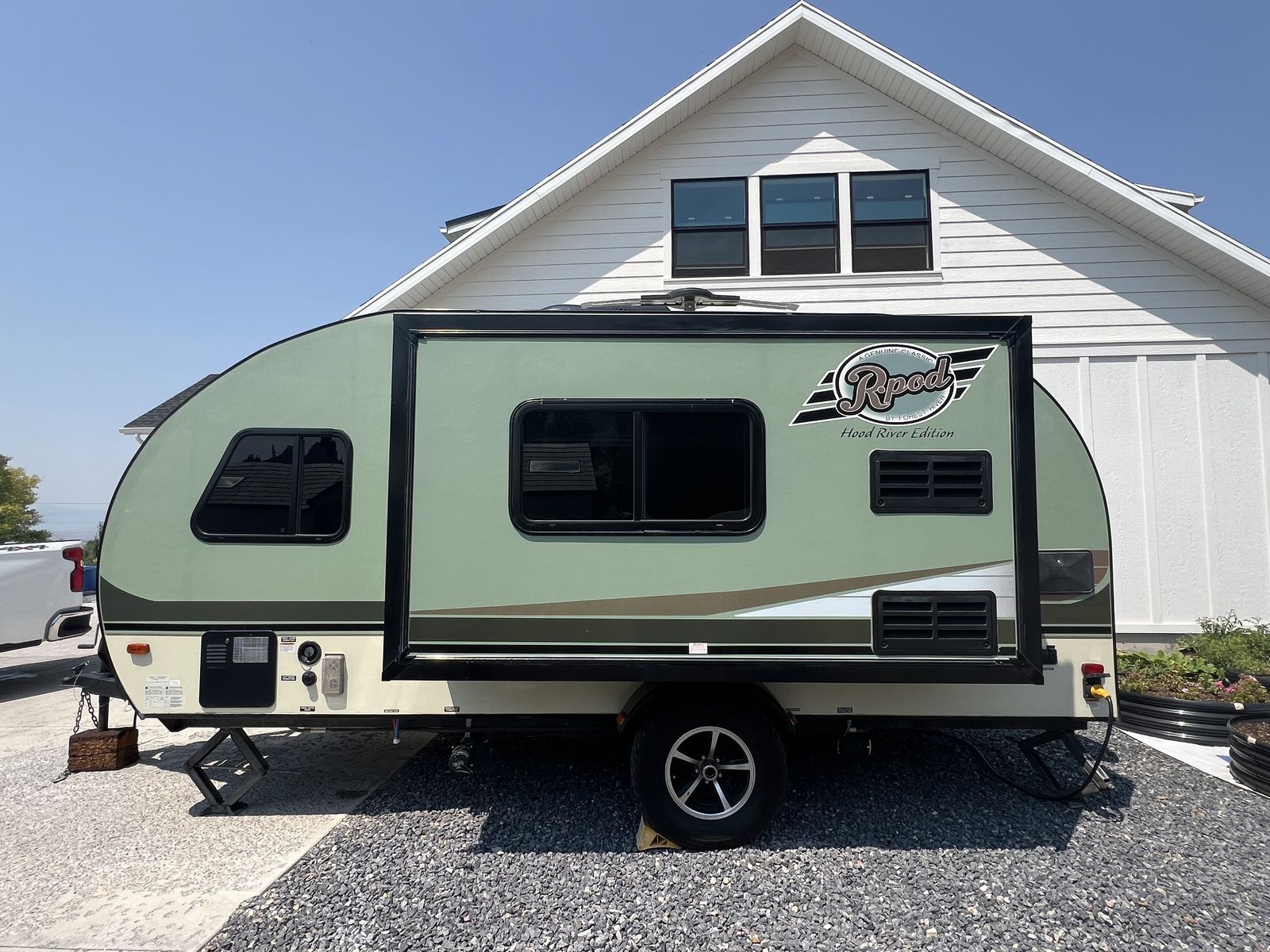 2016 RPod Forest River - Hood River Edition Model