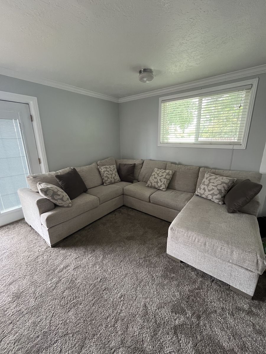 RC Willy couch