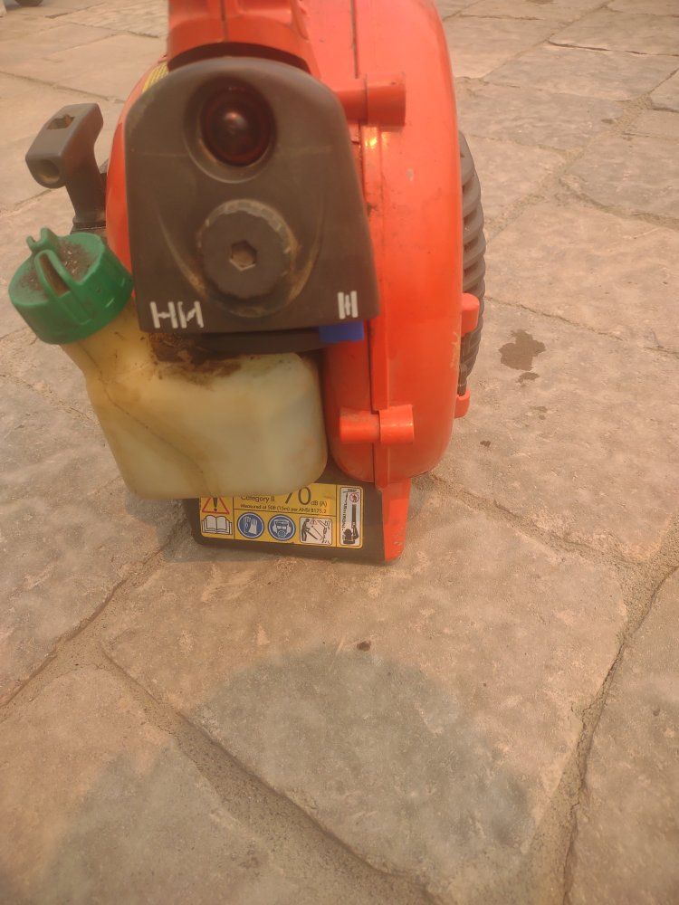 Main image 4
