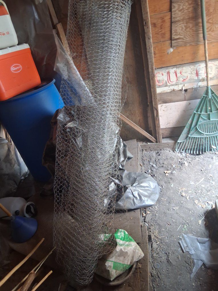 Chicken Wire Fence Roll - Used Galvanized Hexagonal Wire Mesh partial roll