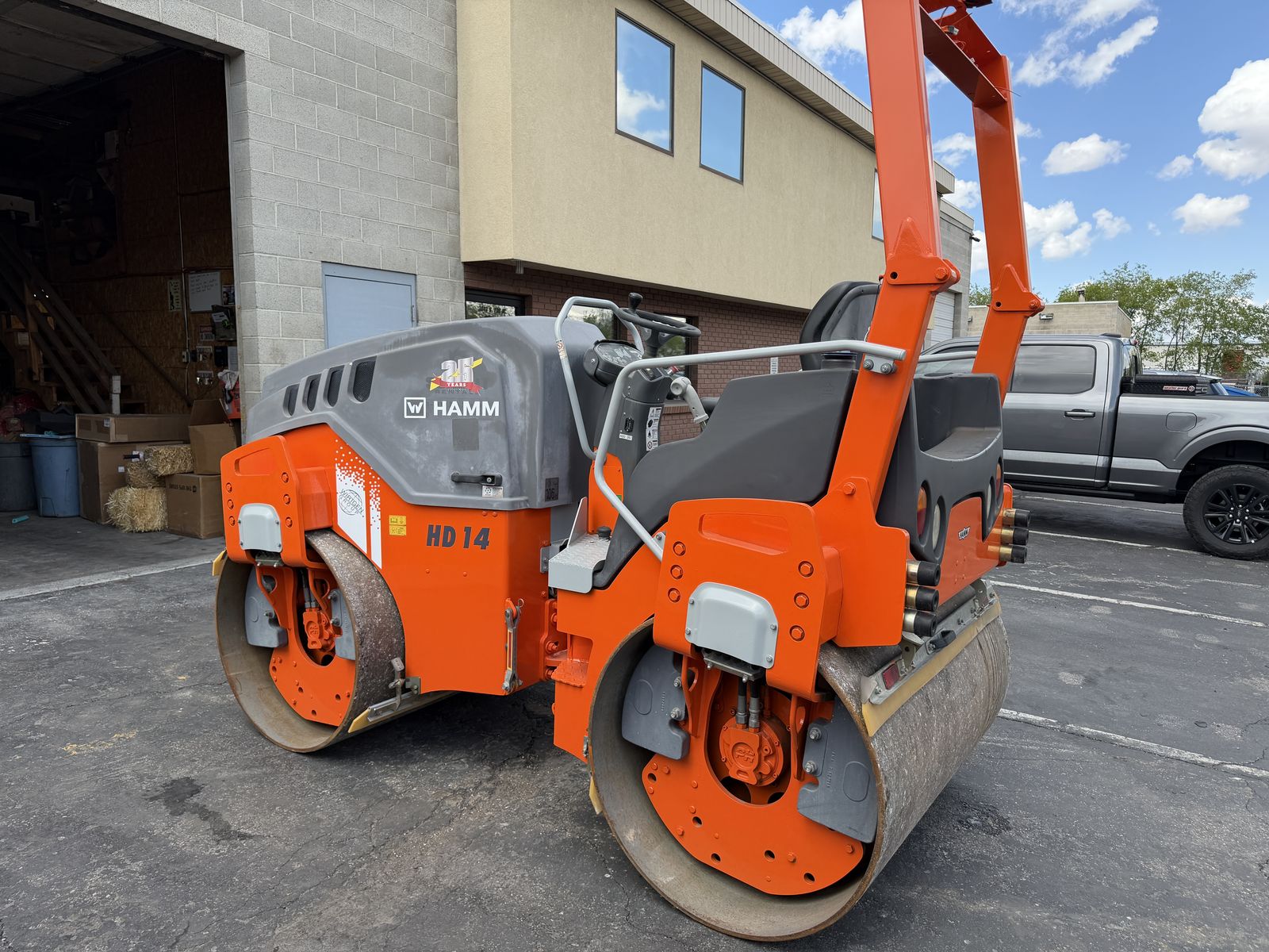 Asphalt 2016 HAMM HD14i VV Double Drum Roller