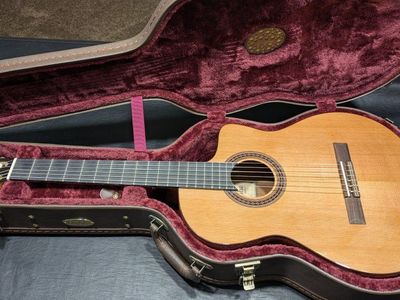 Cordoba C5 CE Classical Flemenco Acoustic Electric Guitar with Humidicase