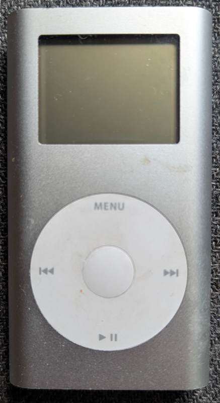 Apple iPod mini 1st Generation 4GB Silver (A1051) — Not Working