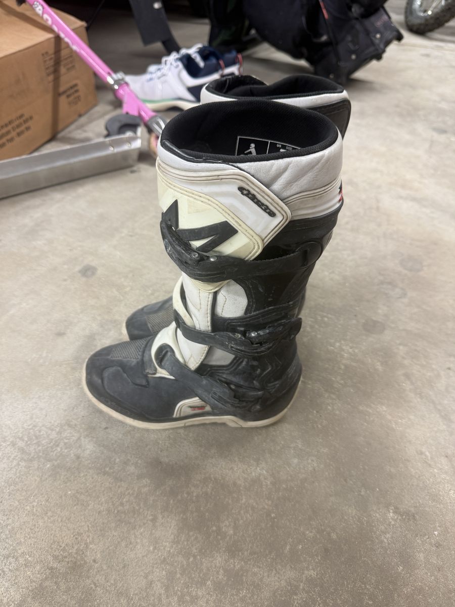 Alpine Stars youth moto boots