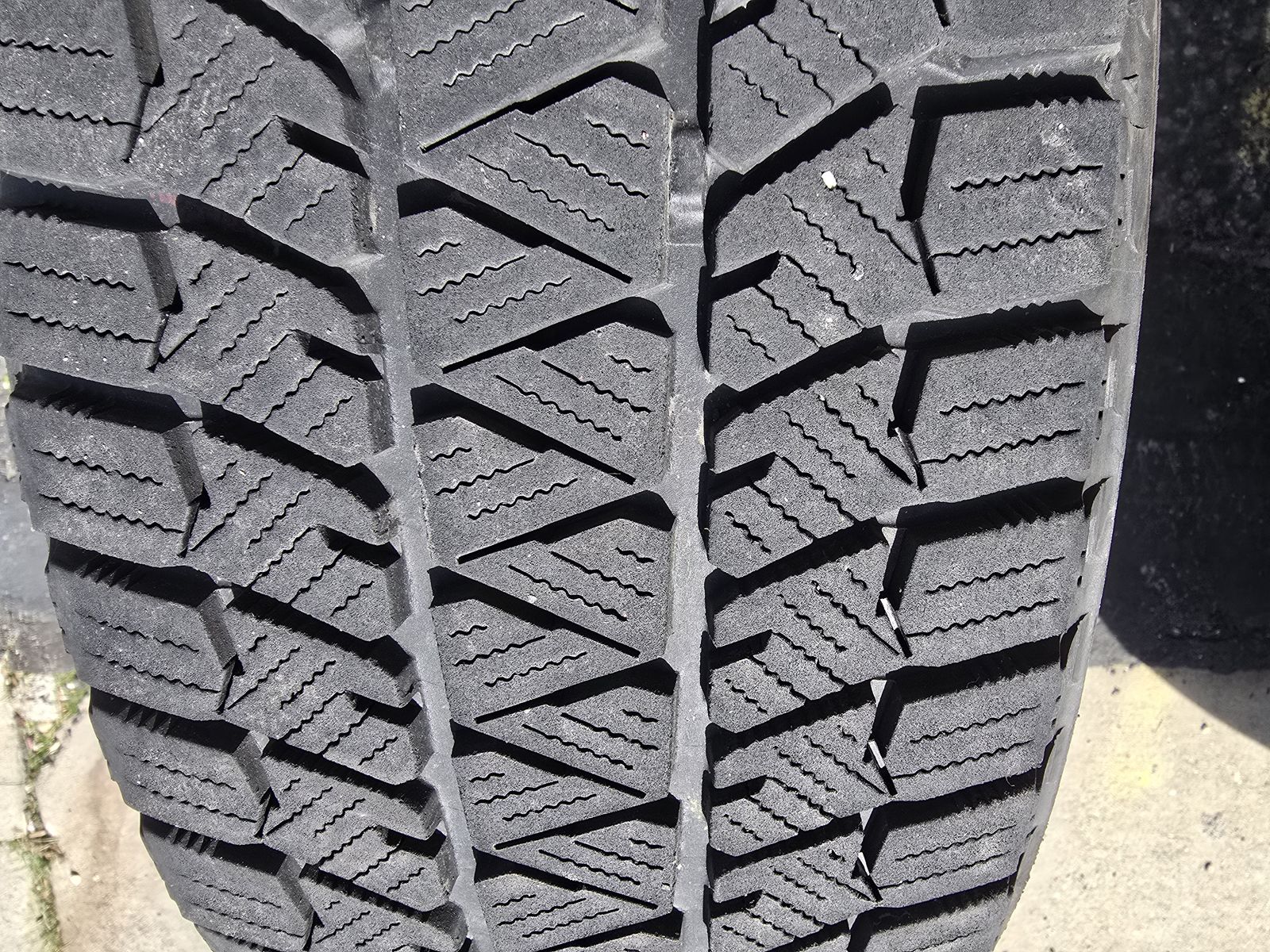 4 Bridgestone Blizzaks/ MSW Rims