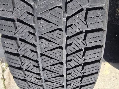 4 Bridgestone Blizzaks/ MSW Rims