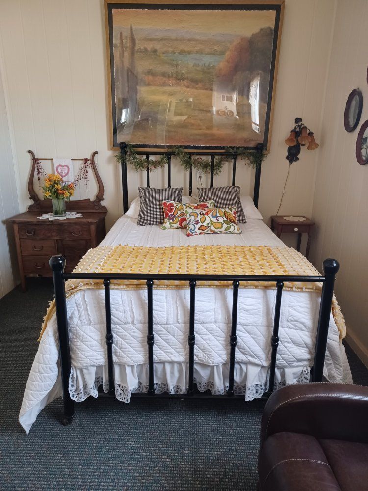Antique Brass Bed w/mattress