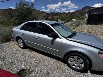 2010 Hyundai Sonata GLS -Rare 5 speed manual transmission and 2.4l 4 cyl. RUNS
