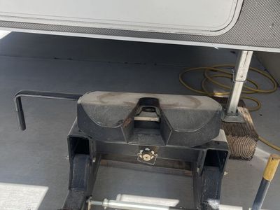 Fifth Wheel Hitch