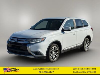 2017 MITSUBISHI OUTLANDER SE