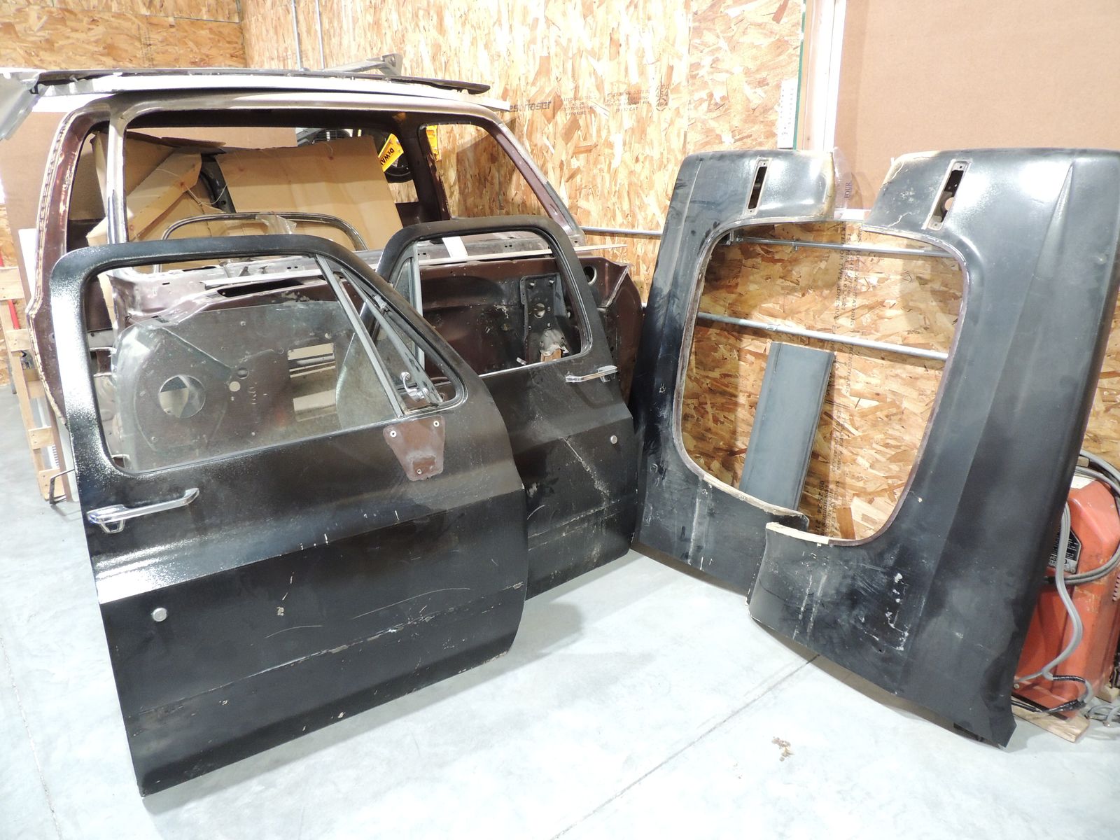 Square Body 85 cab and parts
