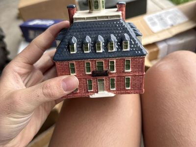 Governors Palace Miniature Porcelain