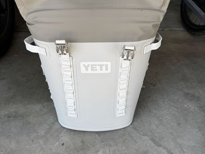 YETI Hopper M30 Portable Soft Cooler
