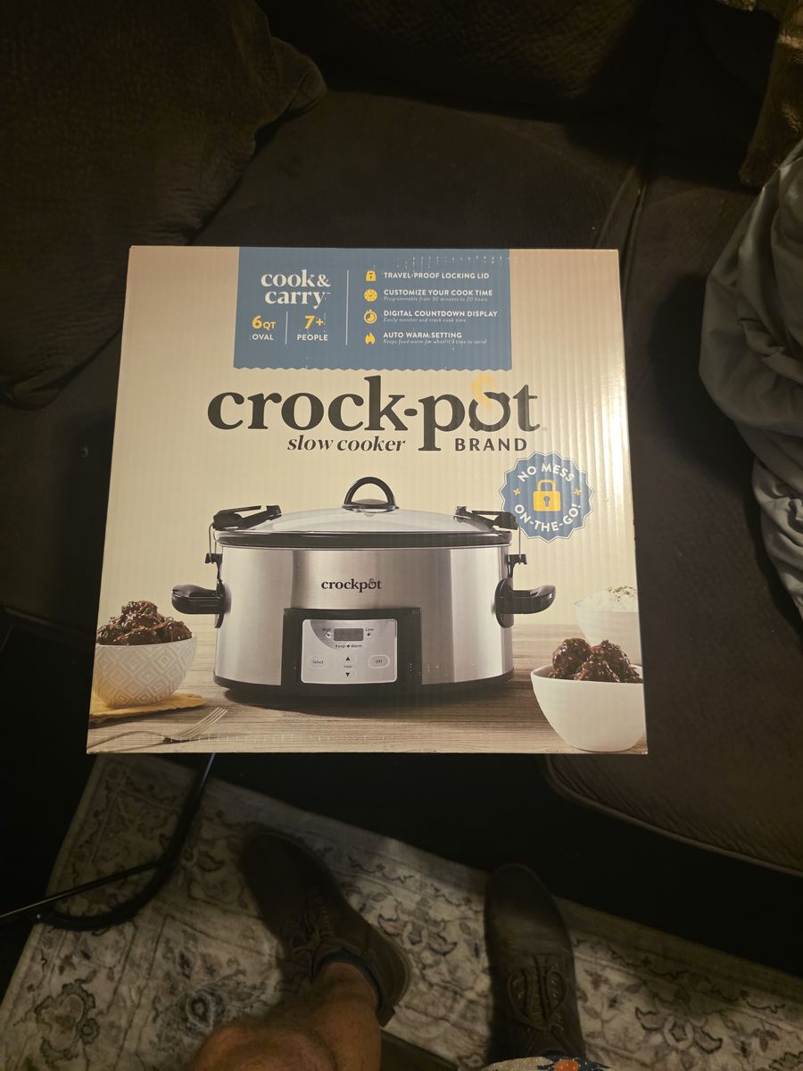 Crock-Pot 6-Quart Oval Cook & Carry Slow Cooker with Digital Countdown - Stainless Steel