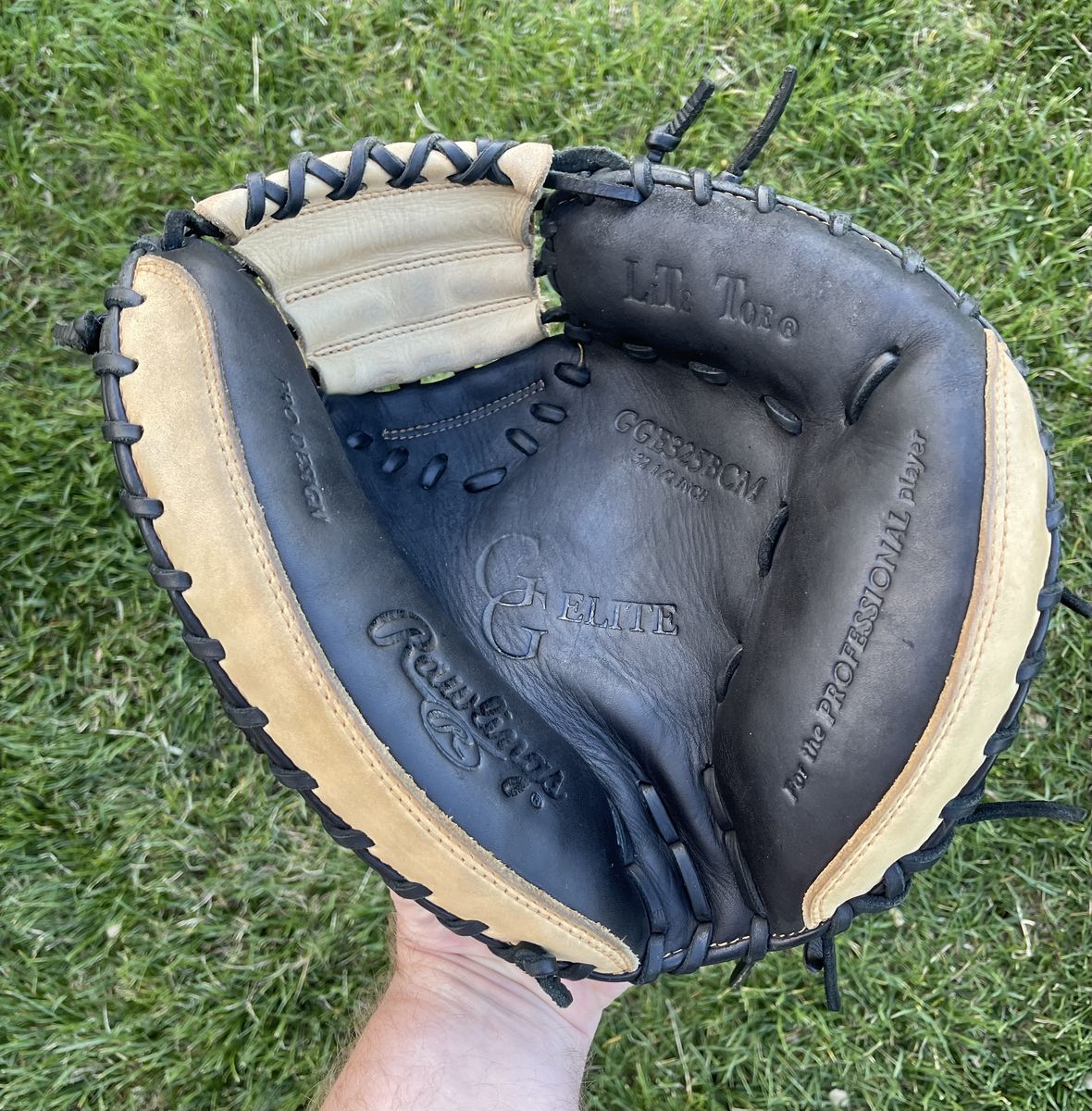Rawlings Gold Glove Elite 32.5 in. Baseball Catcher’s Glove