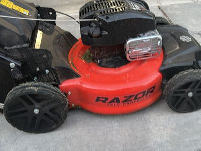 NEW Ariens Razor 7.25 EXi Self-Propelled Gas Lawn Mower