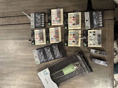 Making Memeries Tag Curler