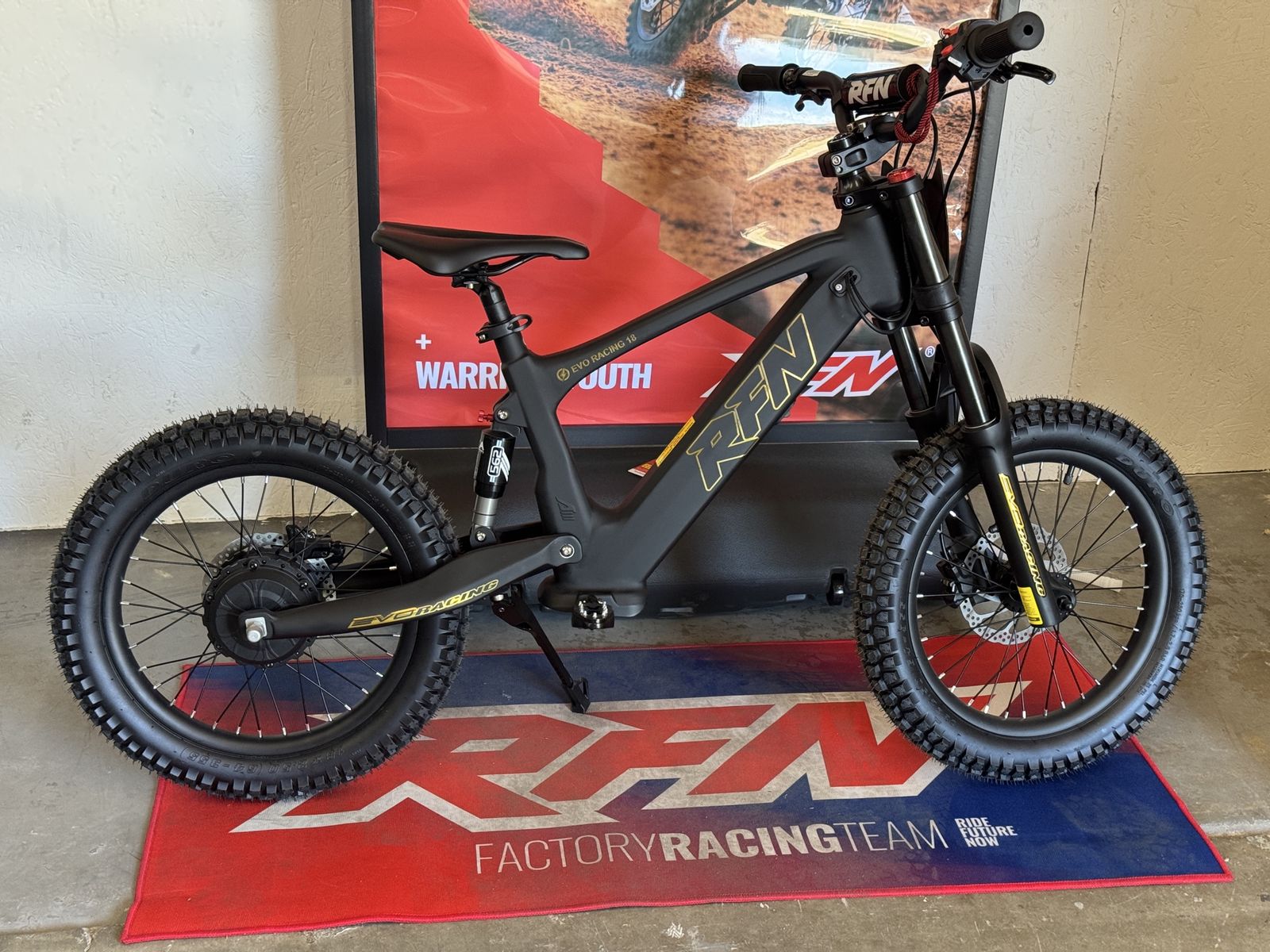 RFN Evo Racing 18 Electric Balance Bike like Stacyc