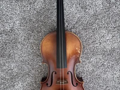 4/4 Violin - E.R. Pfretzschner 1967 Stradivarius Copy with Hard Case