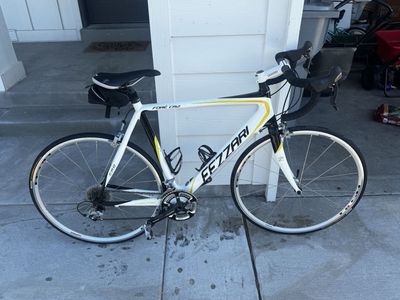 Fezzari Fore CR2 Carbon Road Bike – 58cm – Full Ultegra – $900 OBO