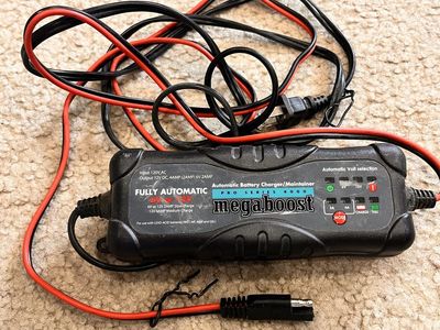 Megaboost Pro Series 4000 Automatic 6V/12V 4A/2A Battery Charger & Maintainer for Lead-Acid