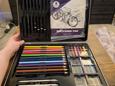 Pannelli Quality Artist Supplies Sketching & Drawing Art Set and 2-Drawer Wooden Art Box