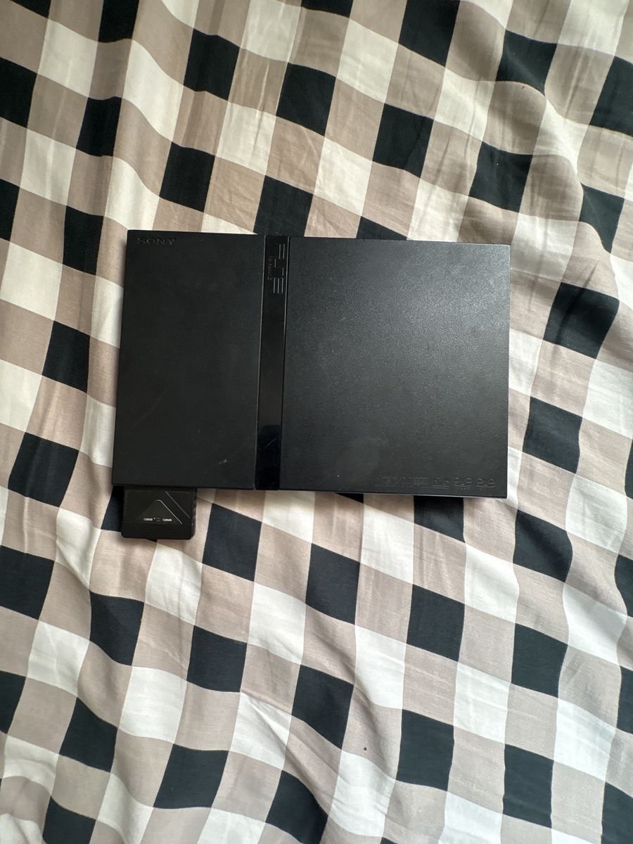 Sony PlayStation 2 Slim Console, 256MB Memory Card, Controller, & Destroy All Humans Game