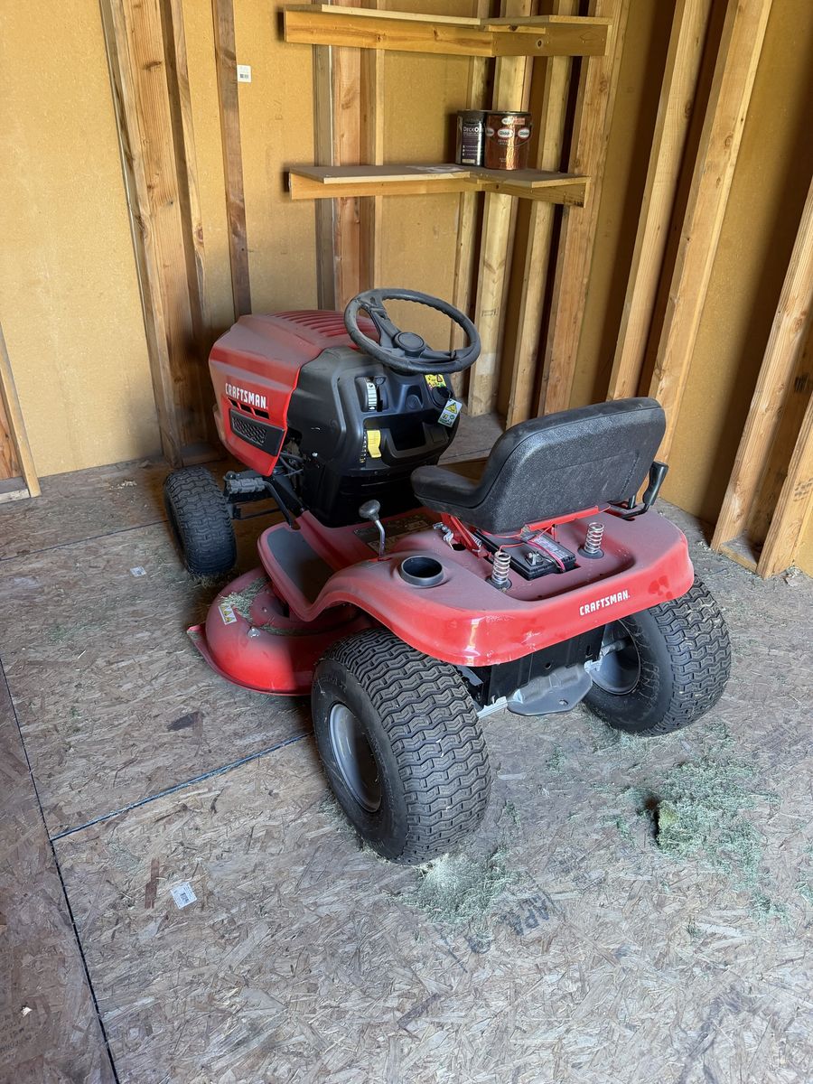 Craftsman T110 Riding Lawn Mower