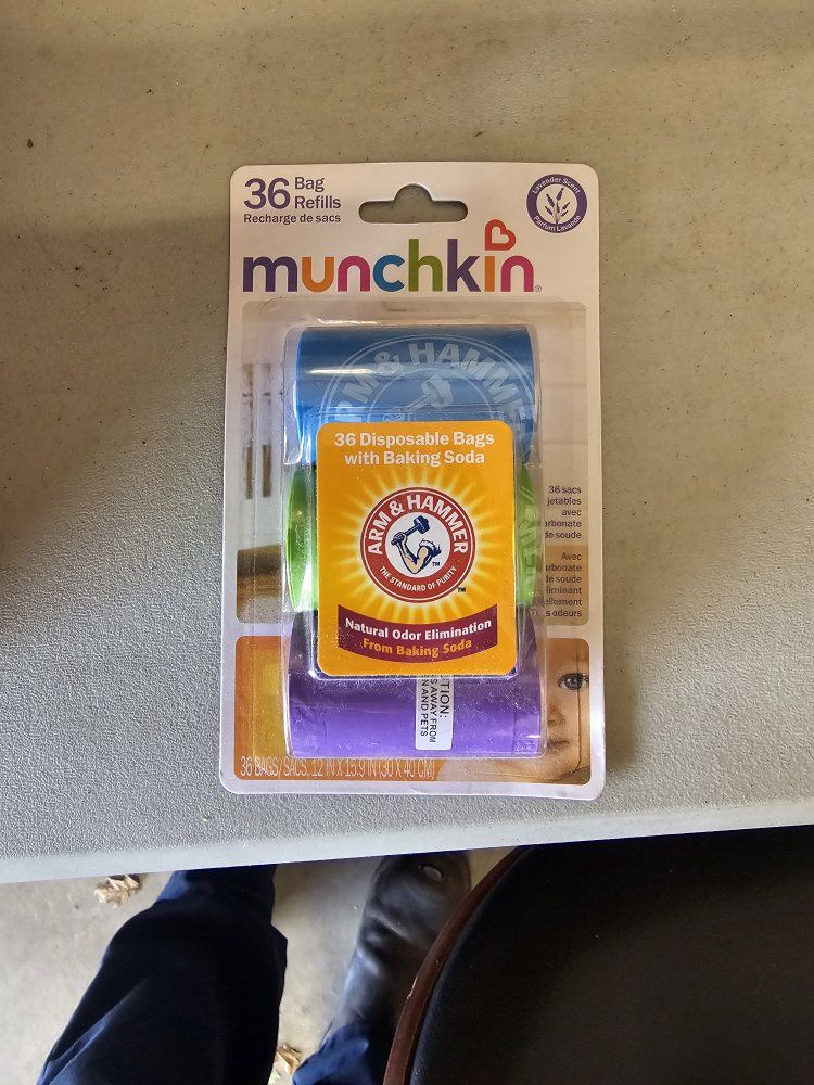 Munchkin Arm & Hammer 36-Count Diaper Bag Refills with Baking Soda, Lavender Scent