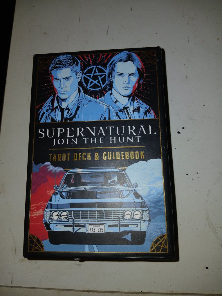 Supernatural Join the Hunt Tarot Deck and Guidebook Boxed Set