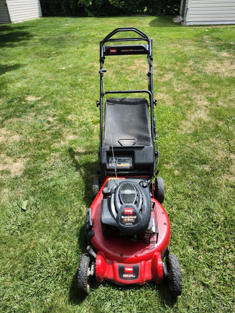 Toro Recycler 22" Personal Pace Self-Propelled Gas Lawn Mower with Bagger
