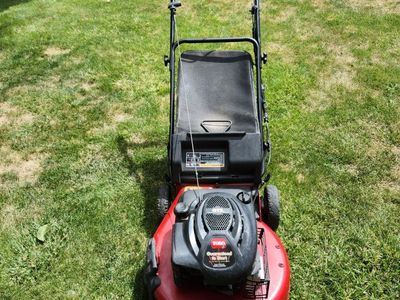 Toro Recycler 22" Personal Pace Self-Propelled Gas Lawn Mower with Bagger