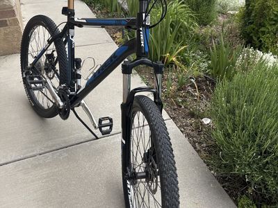 Trek 3700 19.5”