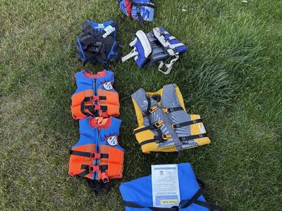 Kids Life Jackets / Vests
