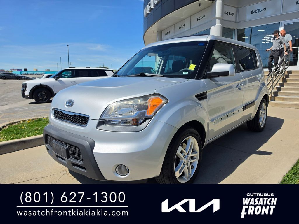 2011 KIA SOUL +