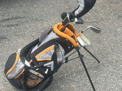Callaway Kid Youth Golf Clubs & Bag
