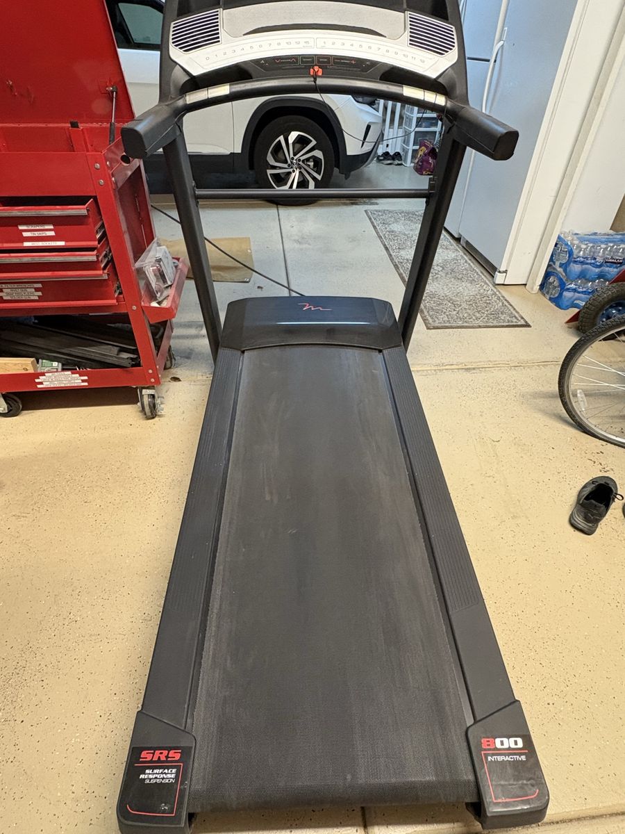 FREE MOTION TREADMILL