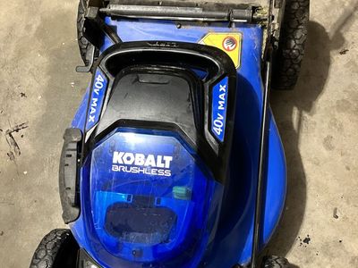 40 Volt lawnmower with battery operated weedeater