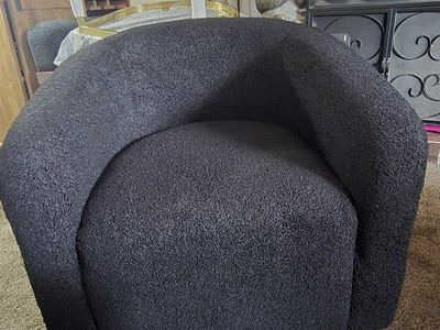 Cozy Black Boucle Accent Chair - Comfortable & Stylish Seating